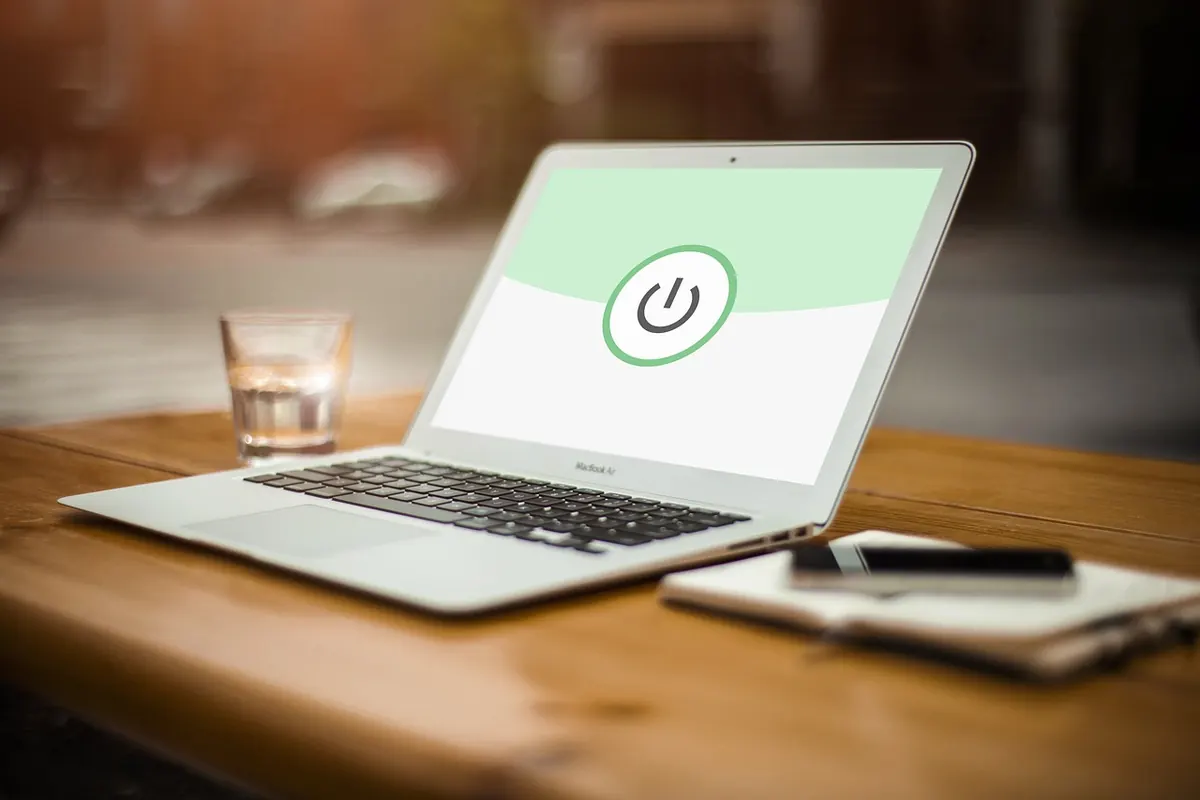 Common Mistakes When Using Public Wi-Fi at Cafes and Airports